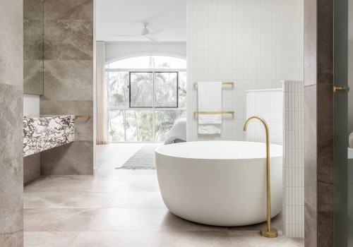 Freestanding vs. Built-In Bathtubs: Which is Right for Your Bathroom?